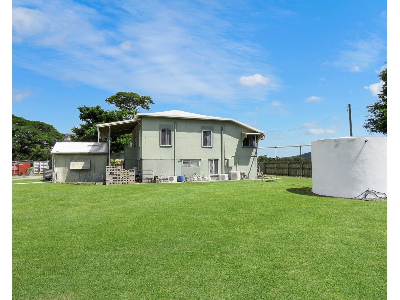 10 Balaam Road, Bowen QLD 4805