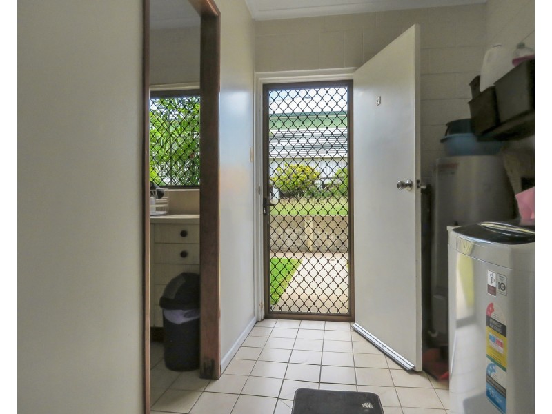 4/60a Herbert Street, Bowen QLD 4805