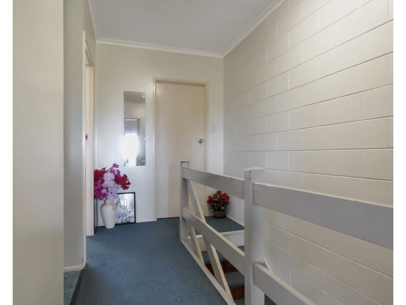 4/60a Herbert Street, Bowen QLD 4805