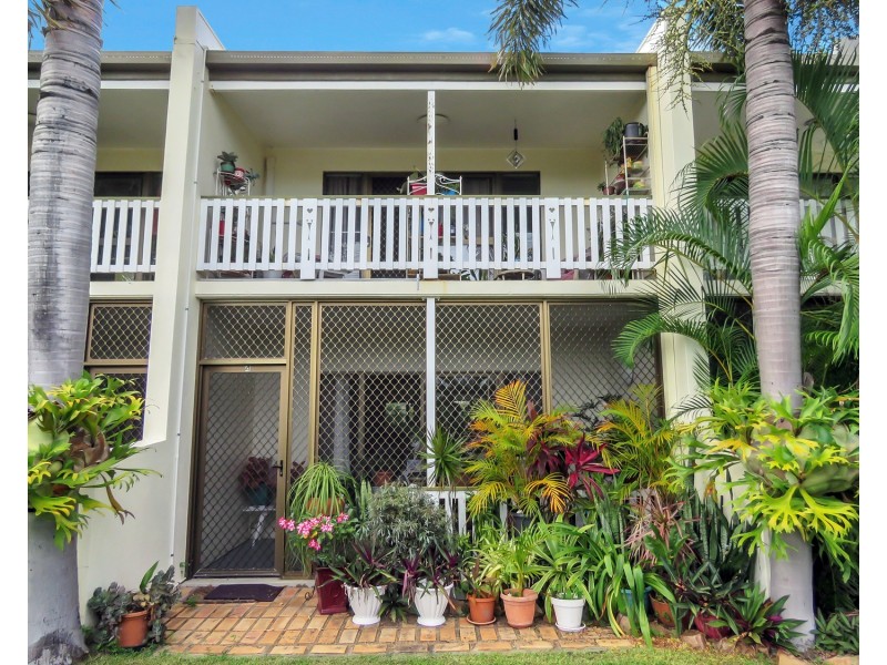4/60a Herbert Street, Bowen QLD 4805