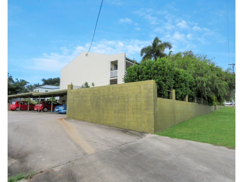 4/60a Herbert Street, Bowen QLD 4805