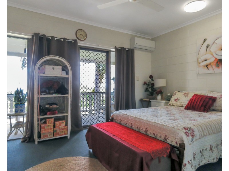 4/60a Herbert Street, Bowen QLD 4805