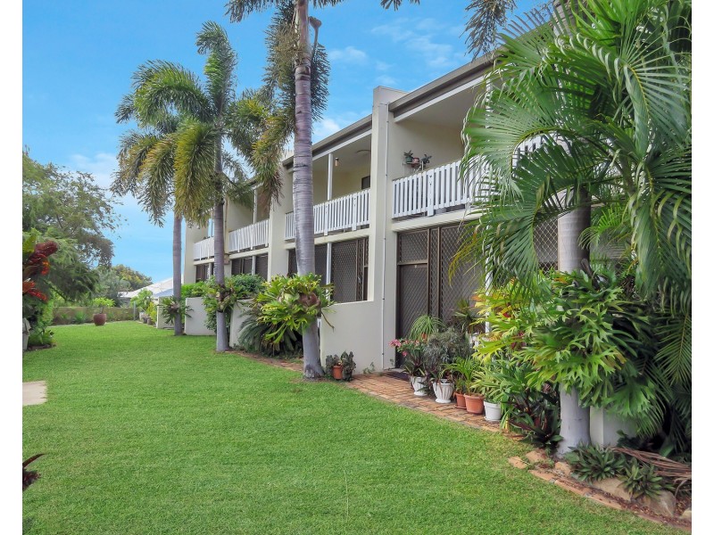 4/60a Herbert Street, Bowen QLD 4805