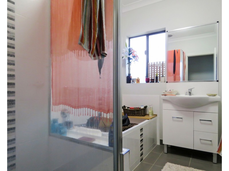 20 Pacific Drive, Bowen QLD 4805