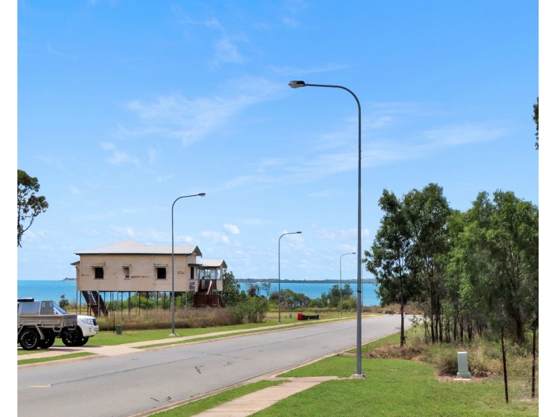 144 Ocean View Drive, Bowen QLD 4805