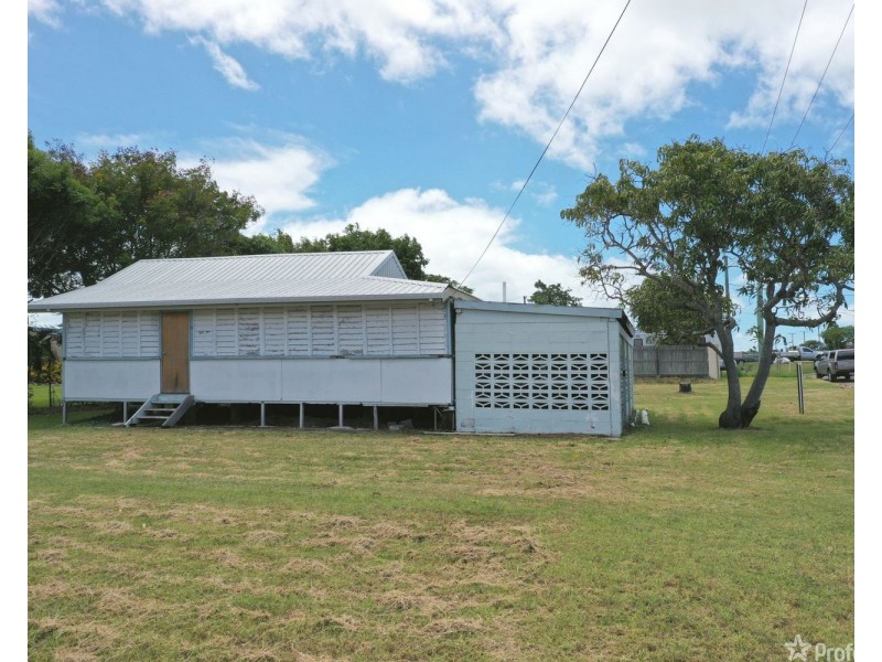 2 Belgravia Road, Bowen QLD 4805