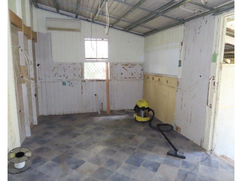 2 Belgravia Road, Bowen QLD 4805