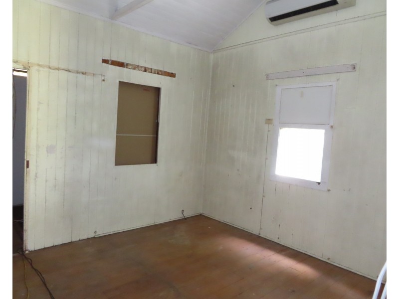 2 Belgravia Road, Bowen QLD 4805