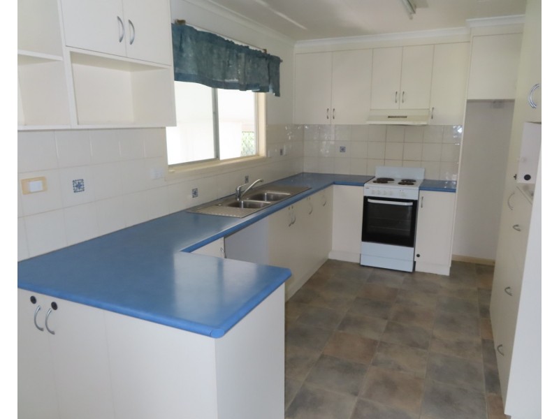 33 Marshall Street, Bowen QLD 4805