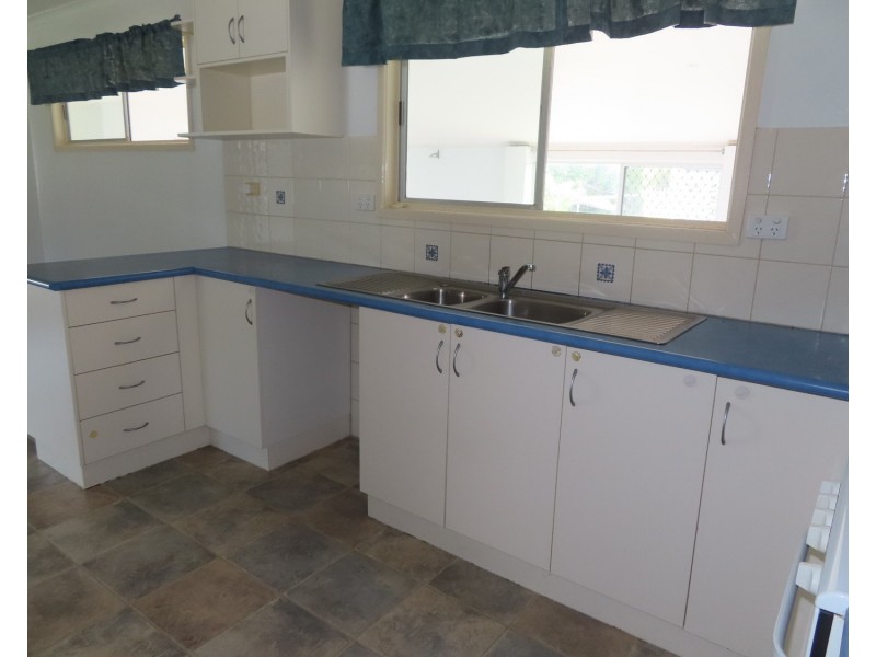 33 Marshall Street, Bowen QLD 4805