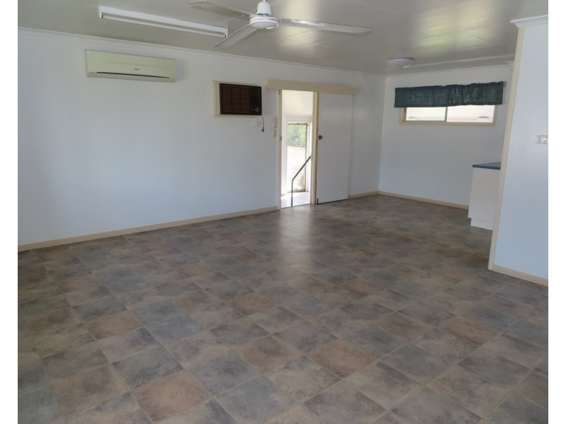 33 Marshall Street, Bowen QLD 4805