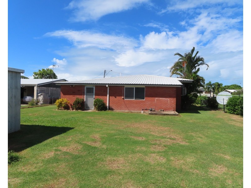 33 Marshall Street, Bowen QLD 4805