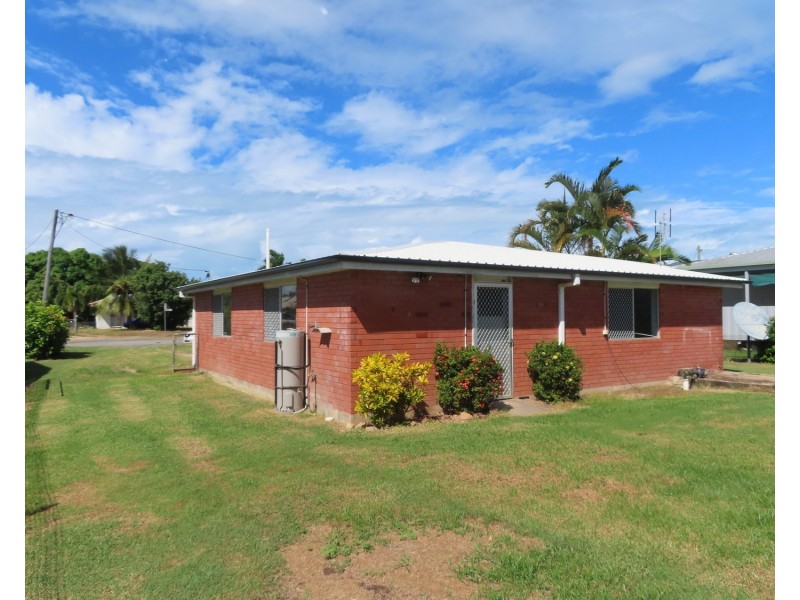 33 Marshall Street, Bowen QLD 4805
