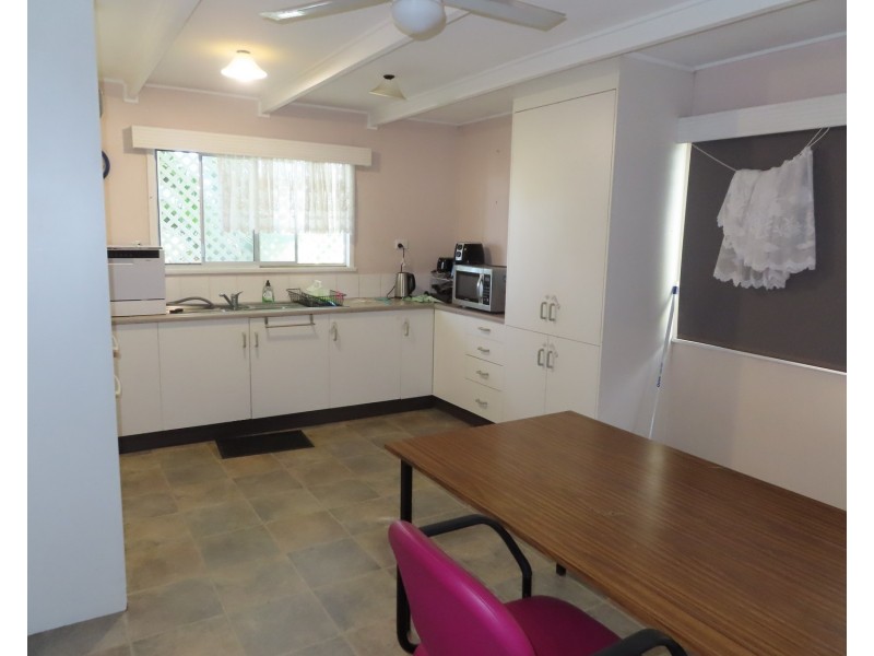 80 Poole Street, Bowen QLD 4805