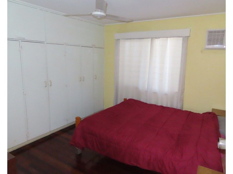 80 Poole Street, Bowen QLD 4805