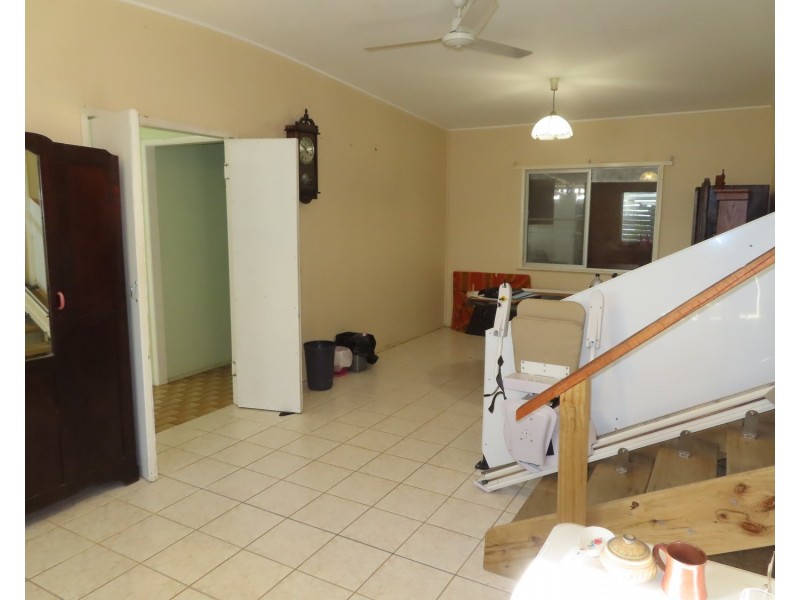80 Poole Street, Bowen QLD 4805