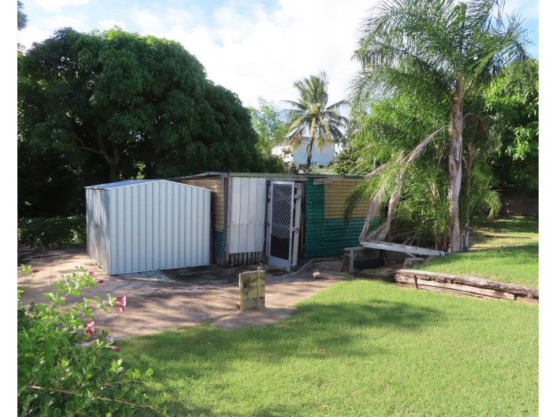 80 Poole Street, Bowen QLD 4805