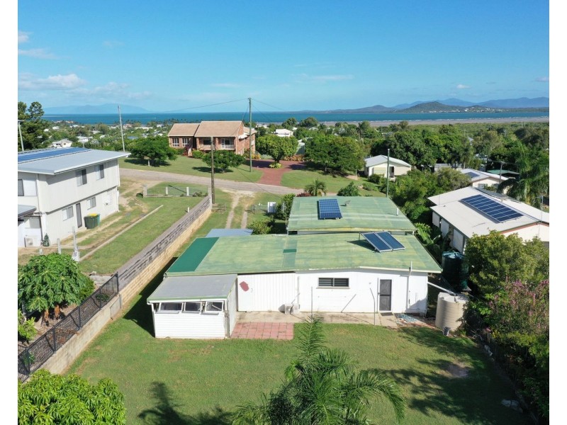 80 Poole Street, Bowen QLD 4805