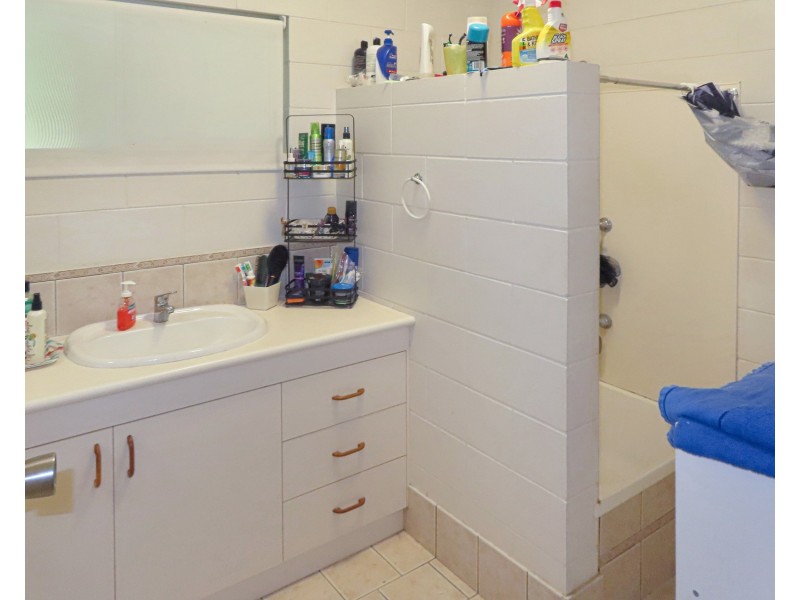 22 Potts Lane, Bowen QLD 4805