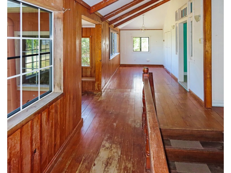 8 Gordon Street, Bowen QLD 4805