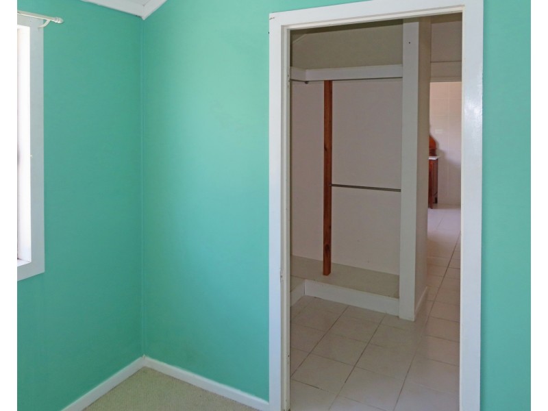 8 Gordon Street, Bowen QLD 4805