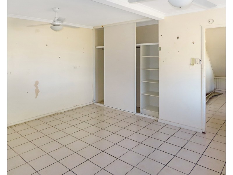 8 Gordon Street, Bowen QLD 4805