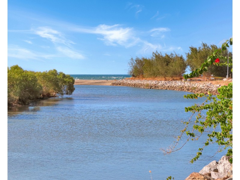 86 Whitsunday Street, Bowen QLD 4805