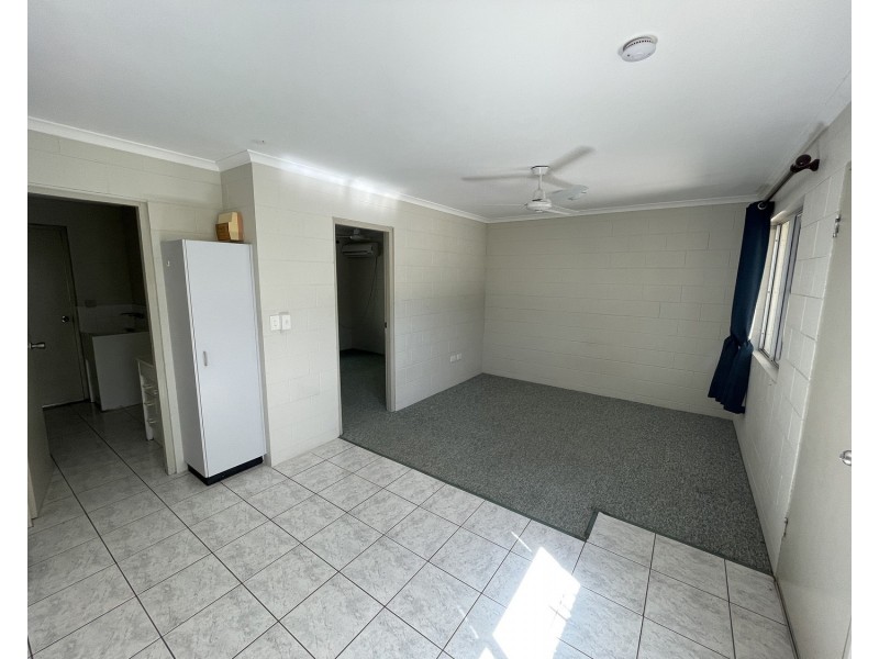 3/41-43 Crofton Street, Bowen QLD 4805