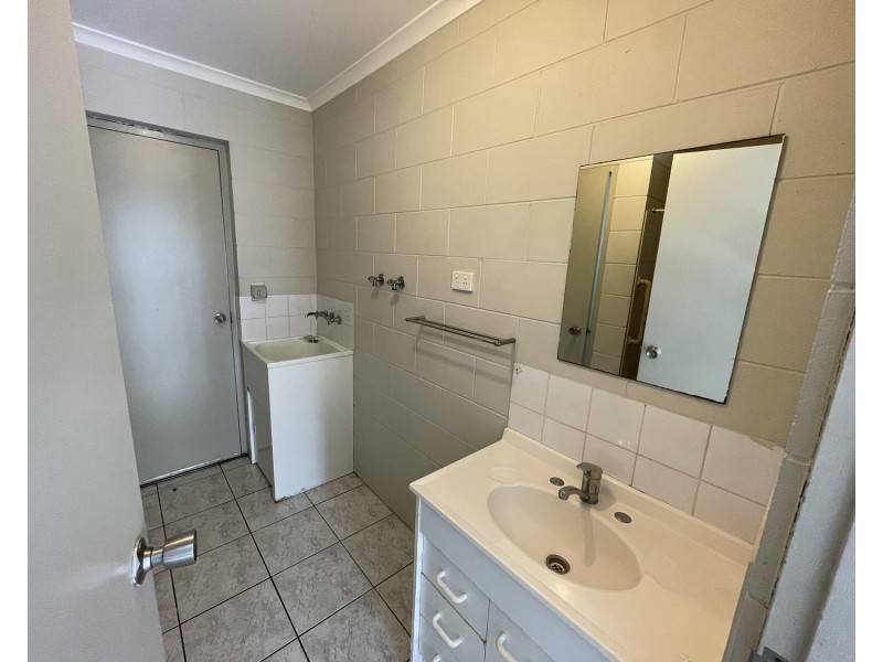 3/41-43 Crofton Street, Bowen QLD 4805