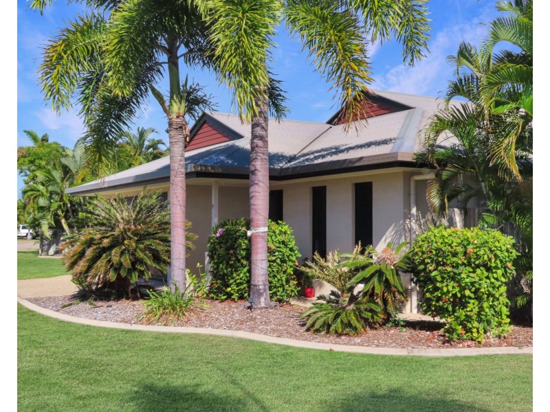 11 Lucinda Place, Bowen QLD 4805