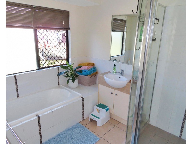 11 Lucinda Place, Bowen QLD 4805