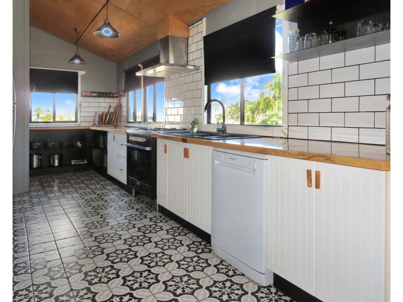 7 Hay Street, Bowen QLD 4805