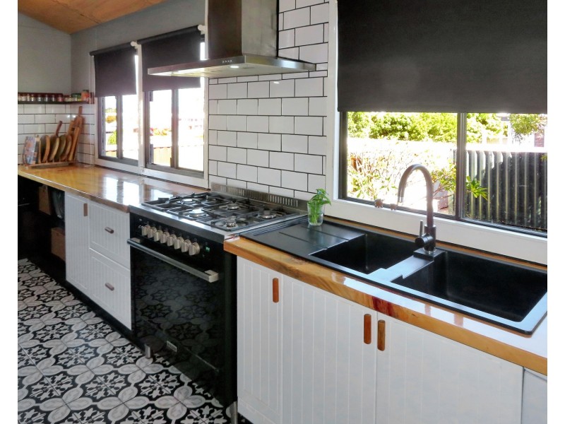 7 Hay Street, Bowen QLD 4805