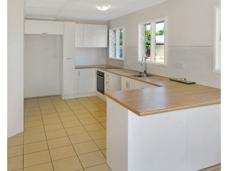 42 Creek Street, Bowen QLD 4805