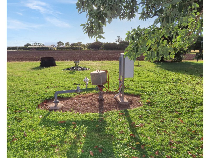 22 Potts Lane, Bowen QLD 4805