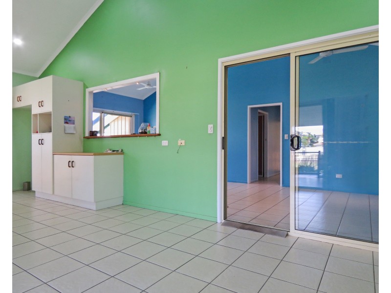 18 Thomas Street, Bowen QLD 4805