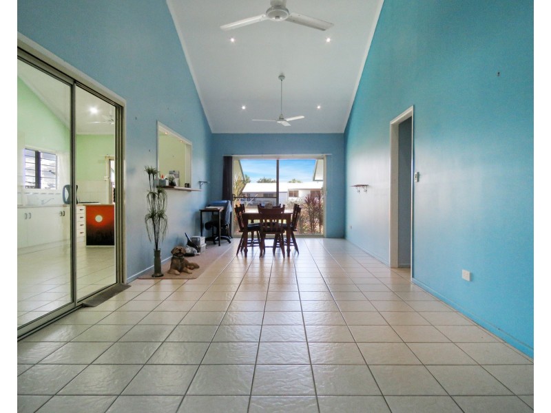 18 Thomas Street, Bowen QLD 4805