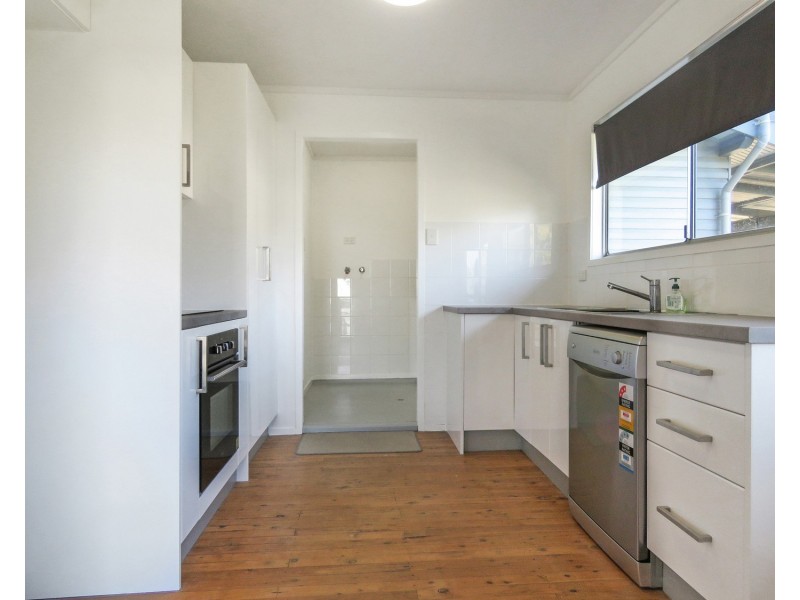 17 Rayner Street, Bowen QLD 4805