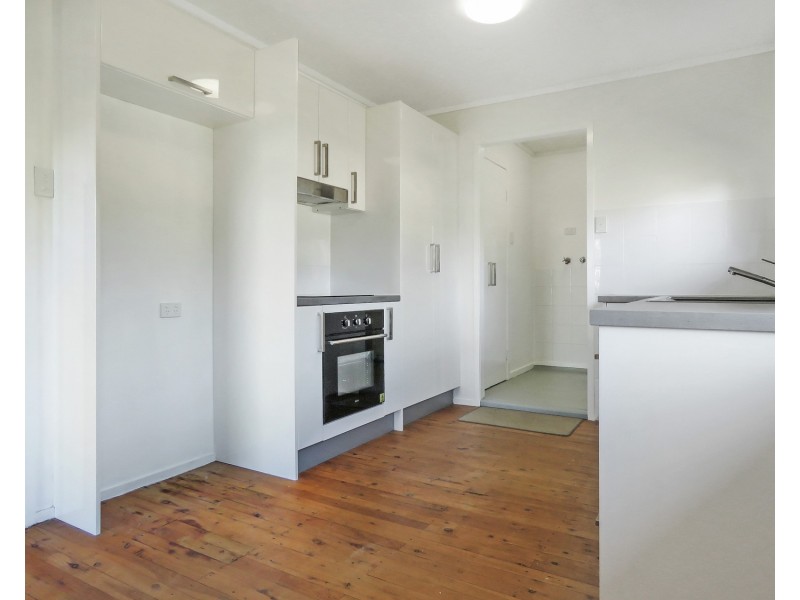 17 Rayner Street, Bowen QLD 4805