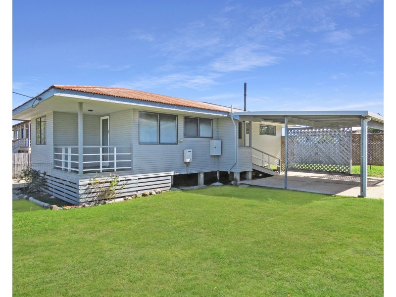 17 Rayner Street, Bowen QLD 4805