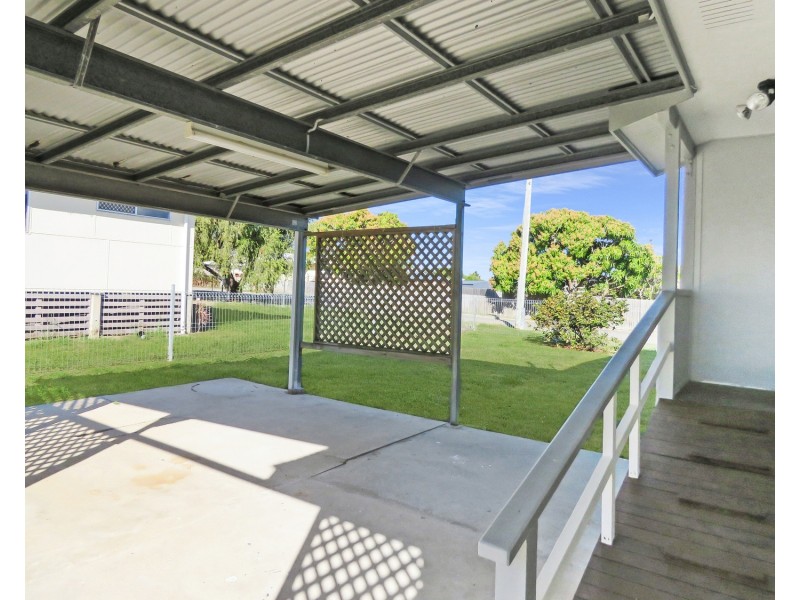 17 Rayner Street, Bowen QLD 4805