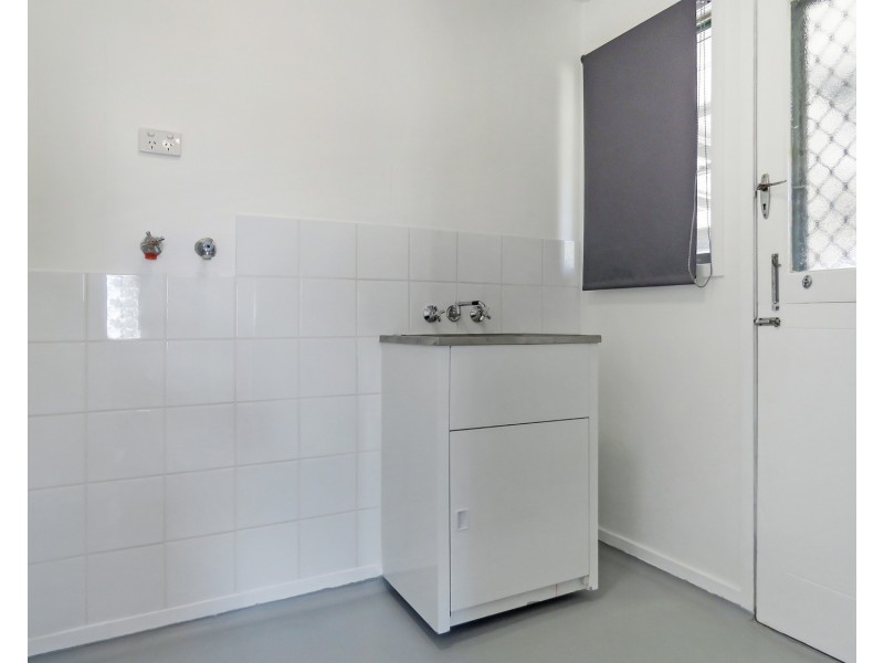 17 Rayner Street, Bowen QLD 4805