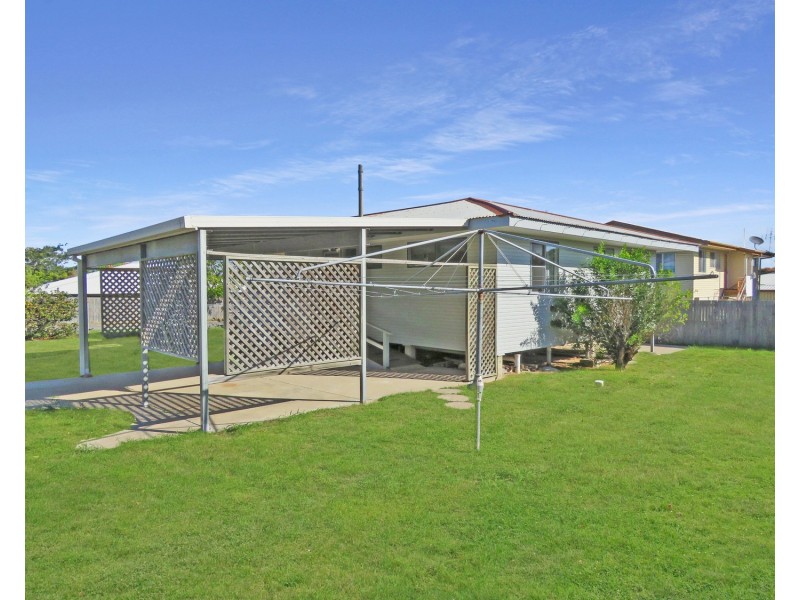 17 Rayner Street, Bowen QLD 4805