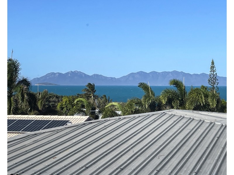 25 Rose Bay Road, Bowen QLD 4805