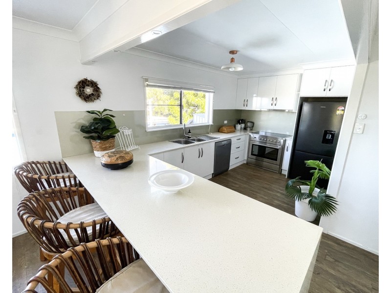25 Rose Bay Road, Bowen QLD 4805