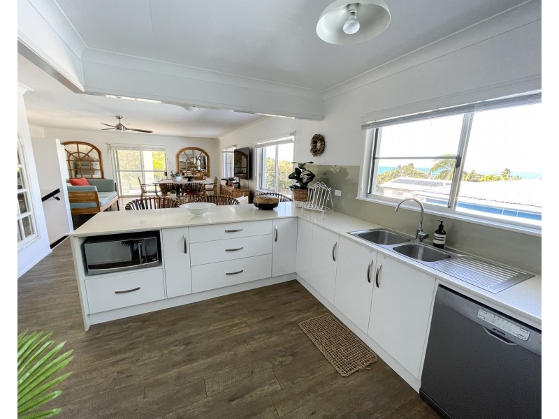 25 Rose Bay Road, Bowen QLD 4805