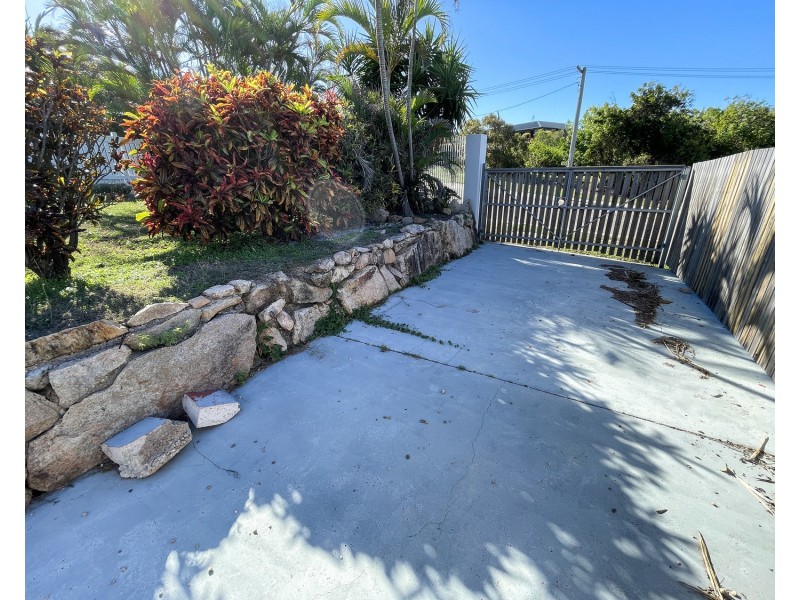 25 Rose Bay Road, Bowen QLD 4805