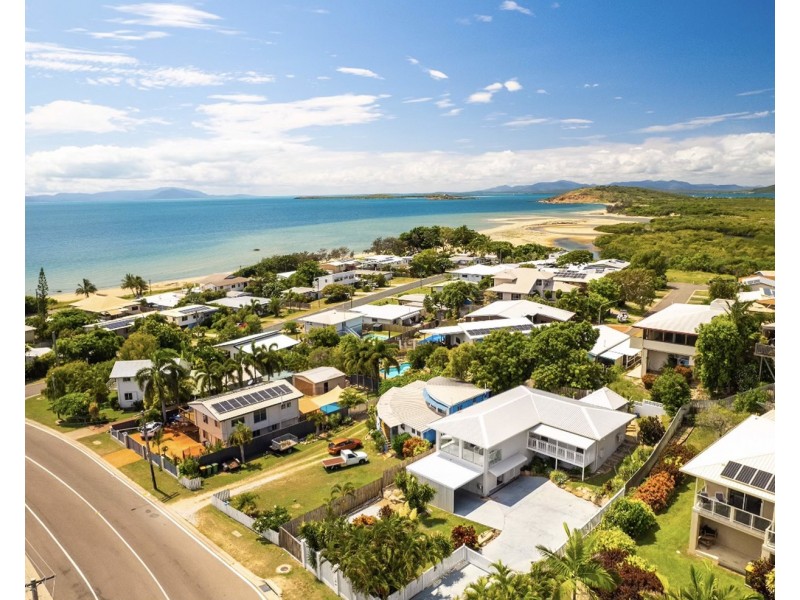 25 Rose Bay Road, Bowen QLD 4805