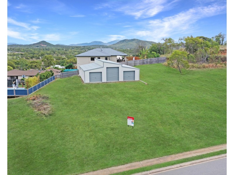 5 Grandview Terrace, Bowen QLD 4805
