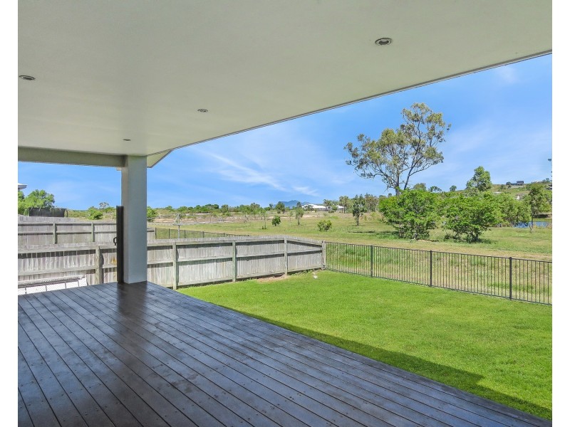 40 Scenic Crescent, Bowen QLD 4805
